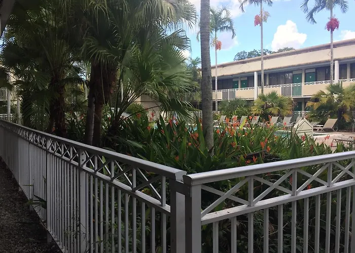 Sawgrass Inn & Conference Center