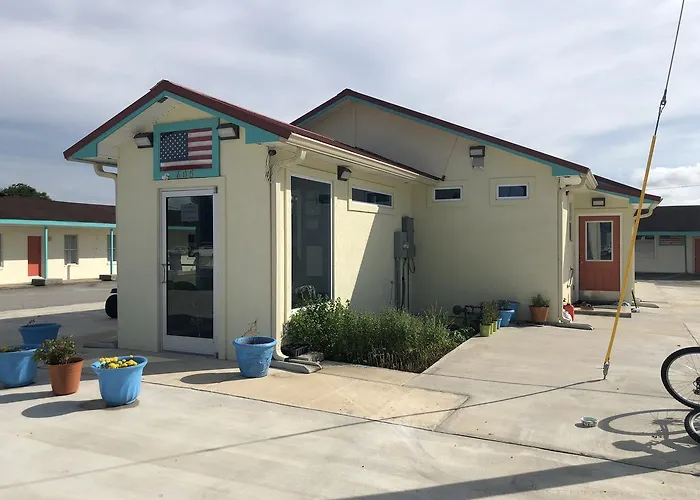 Budget Inn