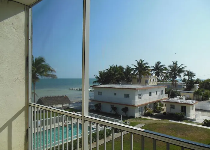 Casa Del Sol Beach Resort
