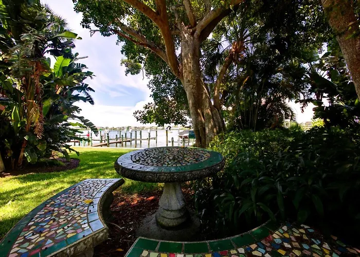 Beautiful Property On Siesta Key