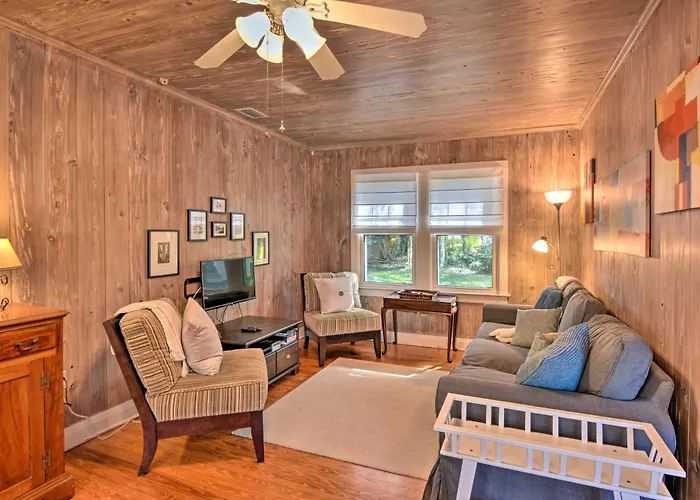 Cottage W/ Private Pool - Walk To Lake Wales!