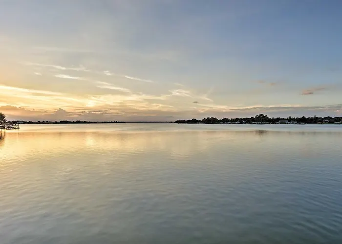 Lakefront Florida Retreat - Pool Table & Boat Dock