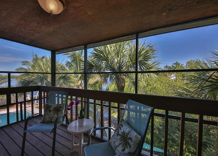 Waterfront Matlacha Condo W/ Patio & Pool Access