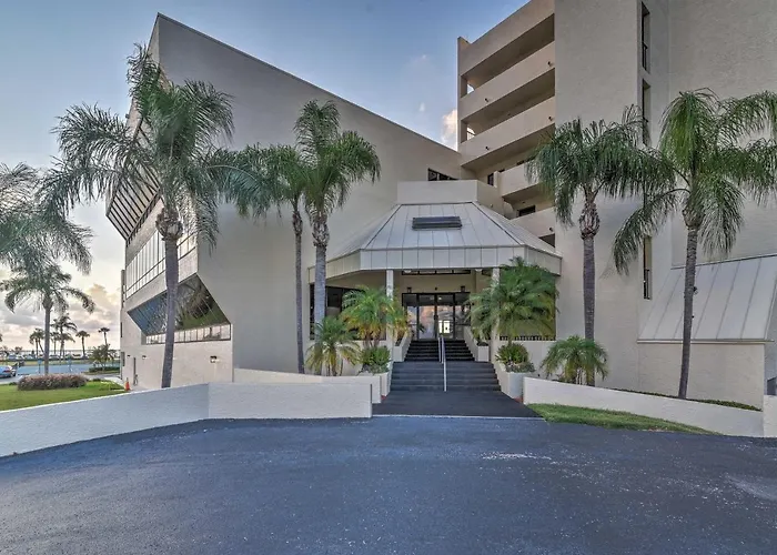 Gulf-View Hudson Condo In Waterfront Resort!