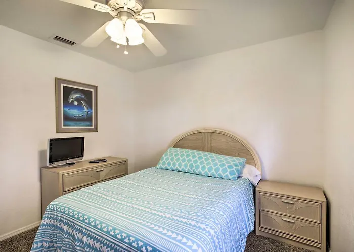 Home W/ Yard: 1 Mi To Indian Rocks Beach & Golf