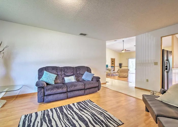 1 Mi To Weeki Wachee: Home W/ Pool In Spring Hill
