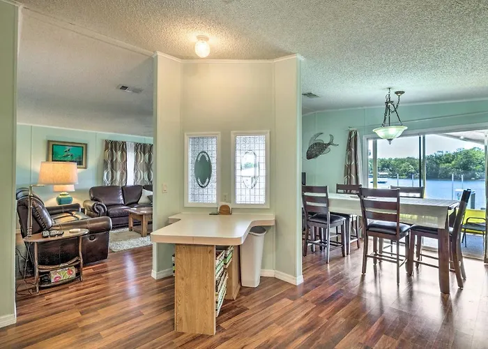 Angler'S Getaway: Homosassa Home W/ Boat Dock!